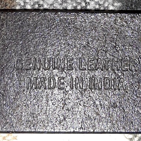 Guess Black Leather Belt - Picture 4 of 4